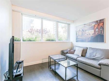 Yaletown Condo - Furnished 1 Bedroom + Den - AVAIL NOW - Vancouver