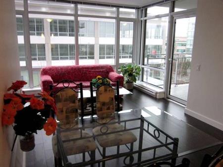 2 bed 2 bath 7th floor furnished apartment by Coquitlam Centre