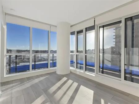 Sunny 2 Bedroom Corner Unit | 404 - 615 6 Ave SE, Calgary