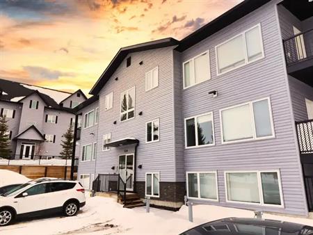 930 11TH ST. UNIT 202 | 930 11 Street Unit, Cold Lake