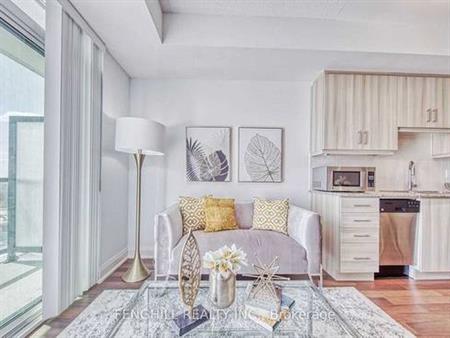 Yonge/Finch (Sw South Facing 1Bdrm Functional Floor Plan Modern Decor