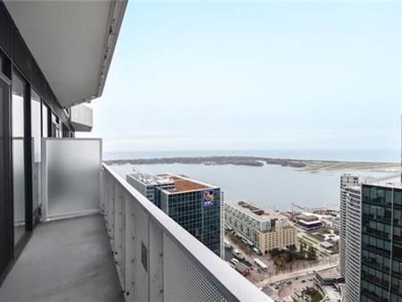 88 HARBOUR STREET - HARBOUR PLAZA - 1 BEDROOM W/LAKEVIEWS (VIDEO)