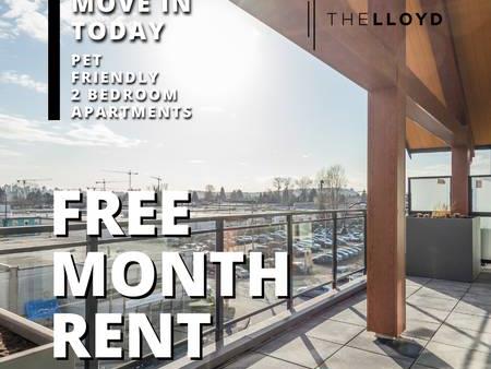 The Lloyd ✨ Large Rooftop Patio Two Bedroom Apartment