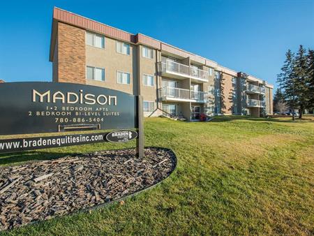 Madison Arms | 4503 51 St, Leduc