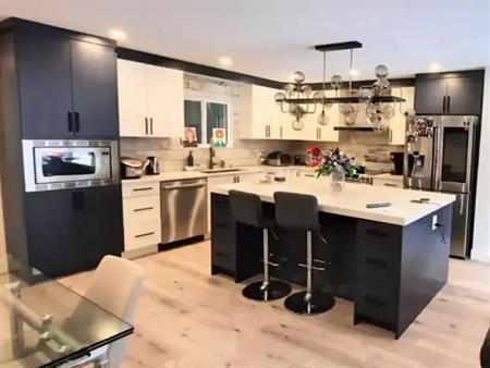 EXTENSIVE RENOVATION - 3 BED + 1 BATH - BUNGALOW - SE CALGARY | 2019 45 Street Southeast, Calgary