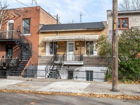 Bas De Duplex + Terrasse + Cour