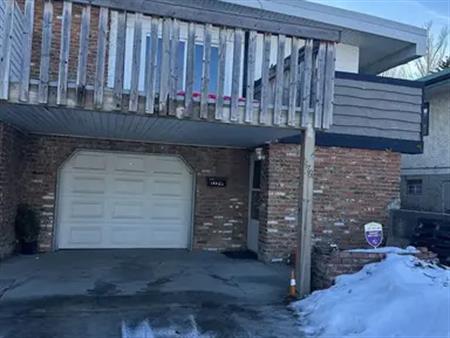 Great community of Canyon Meadows, 3 BDRM and 1 BR  with single garage | 11761 Canfield Road Southwest, Calgary