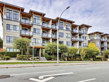 2 beds - 2 baths Condo appartment