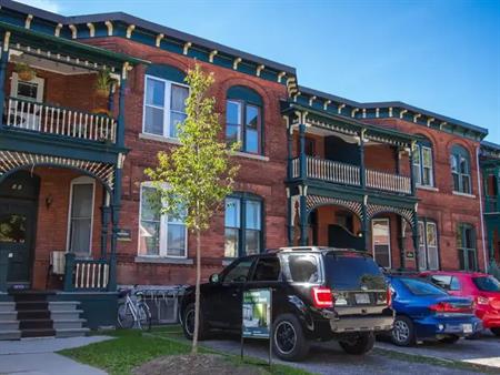 42 Sweetland - Unit 1 | 42 Sweetland Avenue, Ottawa