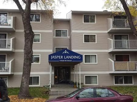 Large One Bedroom Downtown Condo | 10529 93 St NW, Edmonton