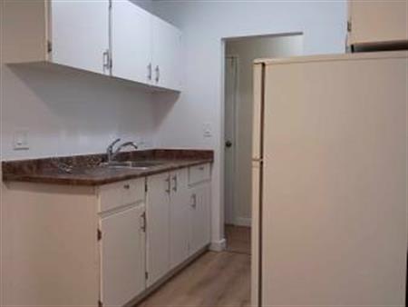 2 Bedroom for Rent $2400