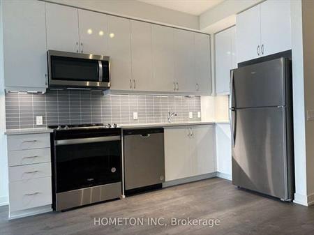 Yonge & Sheppard Brand New 1Bdrm +Den Bright Unit 1Parking 1Locker