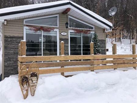 Petite maison à louer 4 1/2