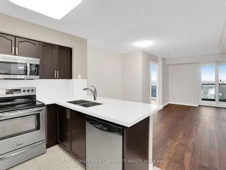 Yonge & Sheppard Renovated 1Bdrm Bright +Spacious 1Parking Near Schoo