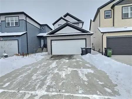 Welcome to this beautiful 3 bedroom main floor house for rent. | 15163 28 Street Northwest, Edmonton