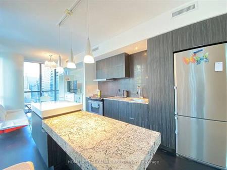 Bloor /Ted Rogers Way Furnished 2Bdrm Corner Gorgeous Kitchen