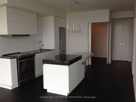 Charles /Jarvis Bright Lrg Open Concept 1Bdrm +Den As 2nd Bdrm Modern