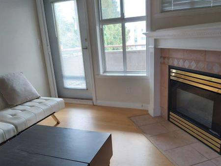 1-Bed Condo with Parking, near to UVIC - Avail Feb or March