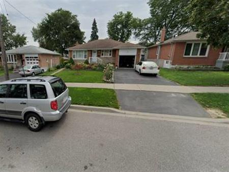 23 Ellie Dr, Scarborough, ON M1G 2G8, Canada