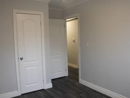 Charming 3-Bedroom, 1-Bathroom Upstairs House for Rent in Ajax, Ontari