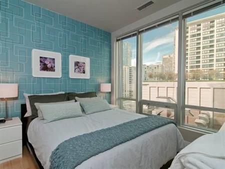 Quiet 1BR in Electra - Steps to Skytrain, Furnished w/ AC