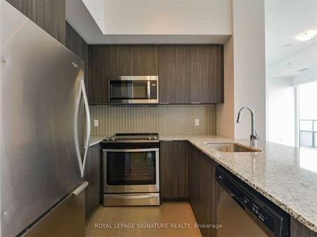 Etobicoke/Lakeshore-Spacious 2Bd Open concept Parking&Locker