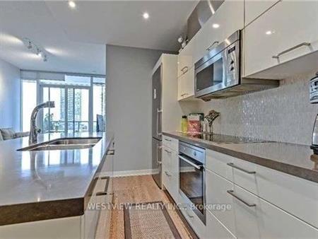 Etobicoke/Lake Shore-Chic 2Bdrm+Den Utilities incl Parking&Locker