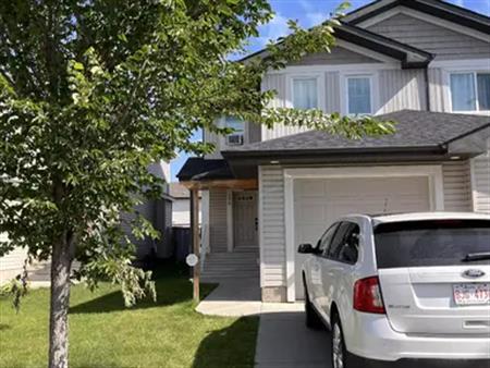 Fort Saskatchewan Duplex - Available Feb 24, 2025 | 154 Radcliffe Wynd, Fort Saskatchewan