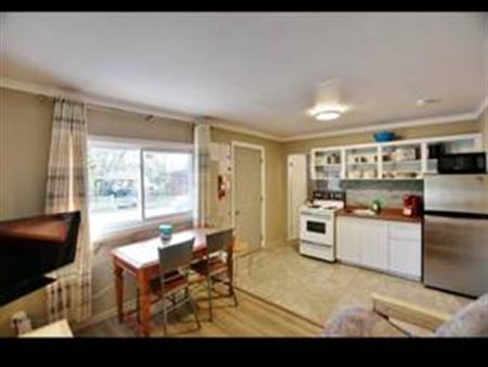 2 Bed 1 Bath Apartement