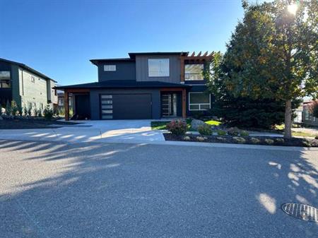 Beautiful House on Tobiano Golf Course