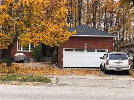 5 Bed room Bungalow - Main Floor. $2550 Plus Util.$275 | 3188 Monarch Drive, Orillia