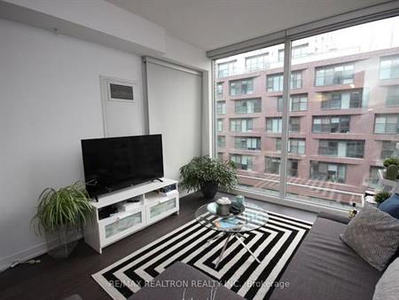 1+1 Bedroom, 2 Bathroom - Canary District Lofts