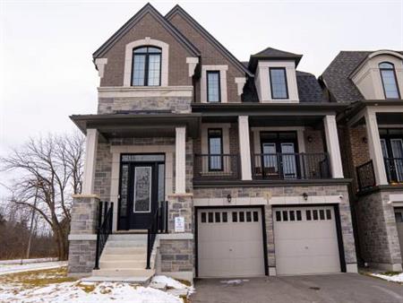 Executive Rental in Prestigious Rouge Park Pickering (4 Bed, 3.5 Bath)