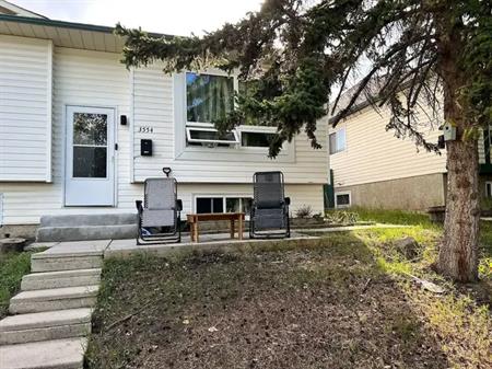 Pet Friendly 3-Bedroom Duplex in Cedarbrae - Refundable Pet Fee | Calgary