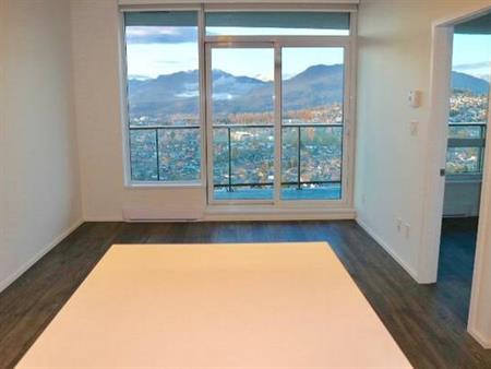 SPECTACULAR MOUNTAIN VIEWS at AMAZING BRENTWOOD- HUGE BALCONY*GYM*SHOP