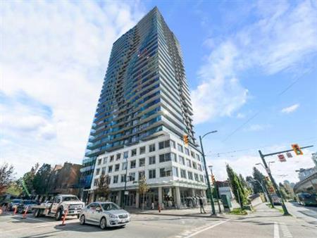 3 Bedroom 2 Bathroom +1 Den w/AC Steps to Joyce SkyTrain Station