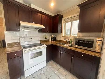 1 Bed 1 Bath Apartment/condo