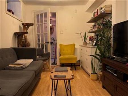 ✨ 1-Bedroom Basement Apartment for Rent in a Great Neighborhood! ✨