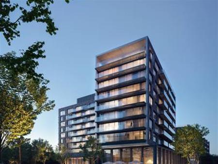 Gorgeous new condo in Port Credit!