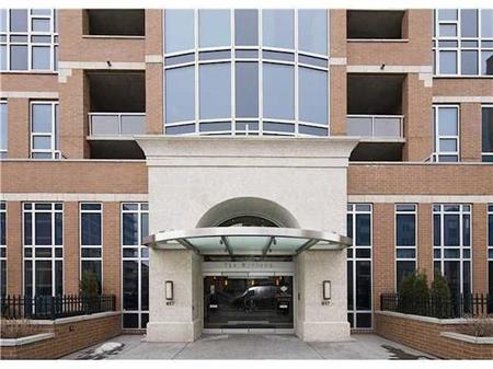 Well maintained 1 bedroom highrise condo in Beltline Downtown!