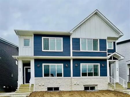 Spacious and beautiful 3 bed townhouse. | 614 Rangeview Street Southeast, Calgary