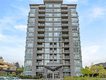 (ORCA-REF#1602-575D) *2 bedroom 1 bath South East corner sub-Penthouse