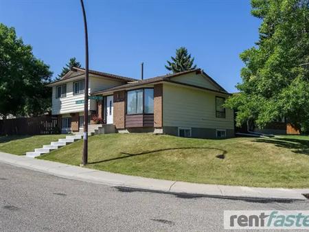 5 Bedrooms in quite street close to amenities and bus stops with lots of parking | Calgary