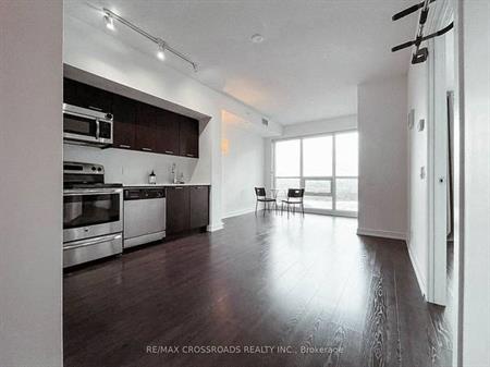 Mimico/Lakeshore-Modern Bright 1Bd+Den Utilities incl