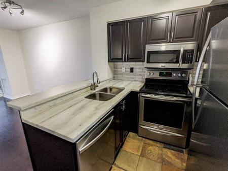 230 KING ST. E., #1205 - SPACIOUS 2BED+DEN/2BATH, LOCKER, LAUNDRY