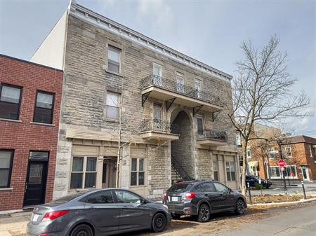 5 1/2 - 5909 Rue Beaulieu, Montréal