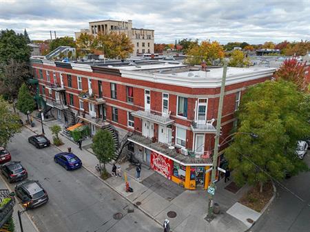 6 1/2 - 4361 Rue Berri, Montréal