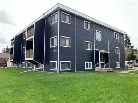 Bachelor Suite in a Quiet Building | 5920 58 Avenue, Red Deer