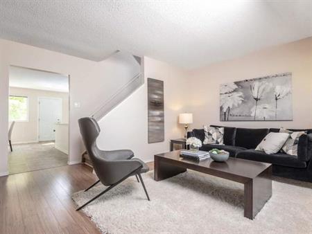 Wellington Park Townhomes | 14001 135A Avenue NW, Edmonton