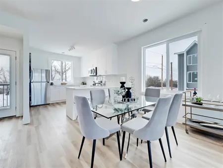 Saddleridge Avas | 5030 84 Ave NE, Calgary